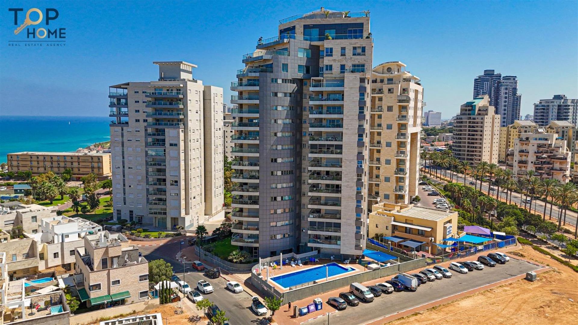 Apartment for sale, 17 Bnei Binyamin St, in Netanya, Israel