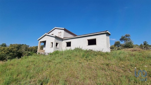 House with 3 Rooms in Guarda with 188,00 m²