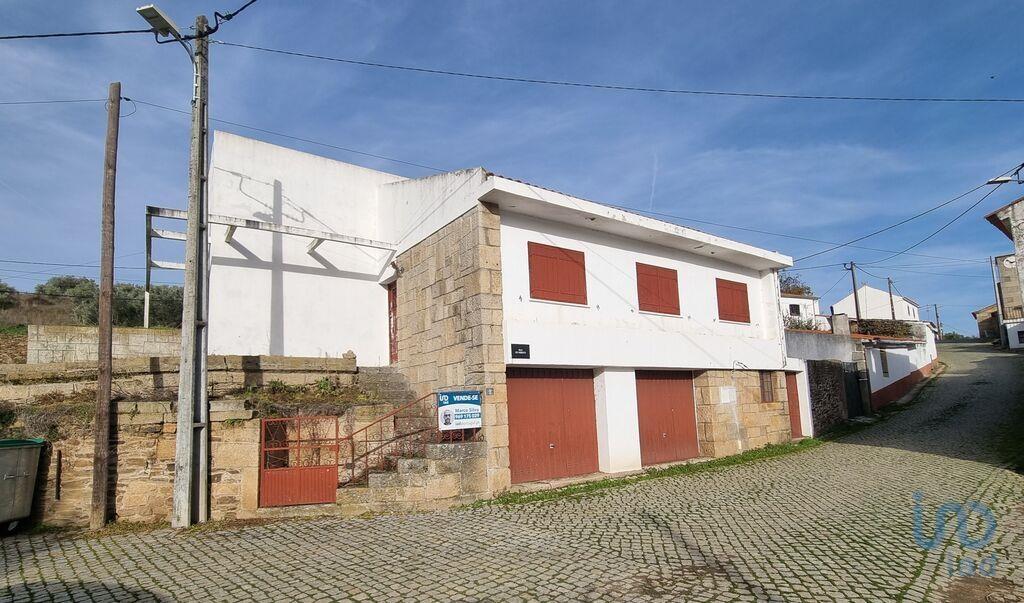 Huis met 4 kamers in Almofala e Escarigo met 260,00 m²