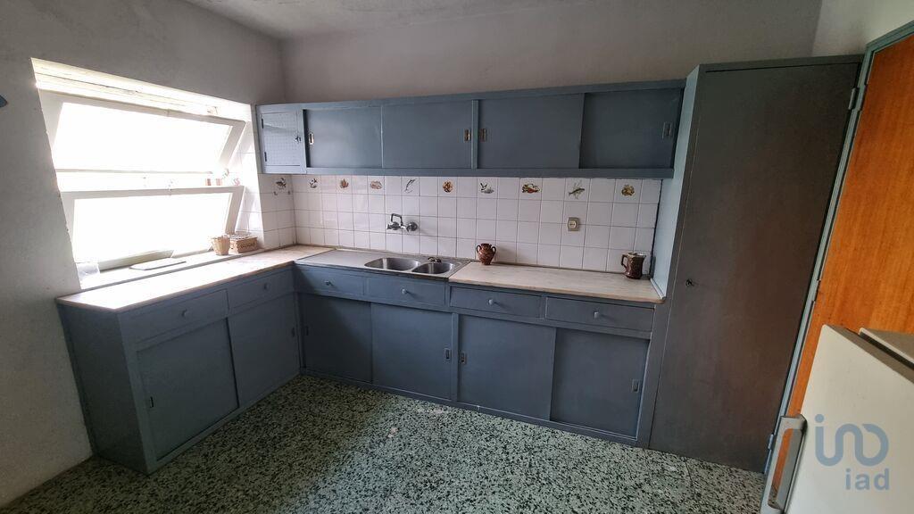 Huis met 4 kamers in Almofala e Escarigo met 260,00 m²