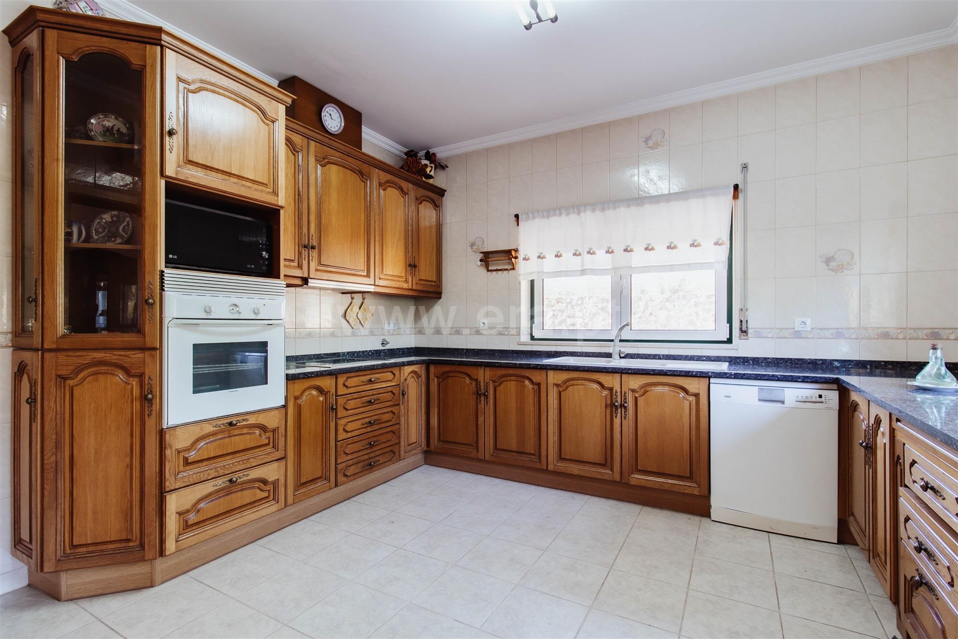 4+2-Bedroom House | Janardo, Leiria