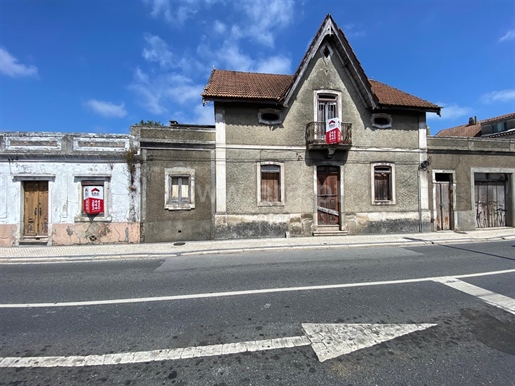 House, Marinha Grande, Marinha Grande