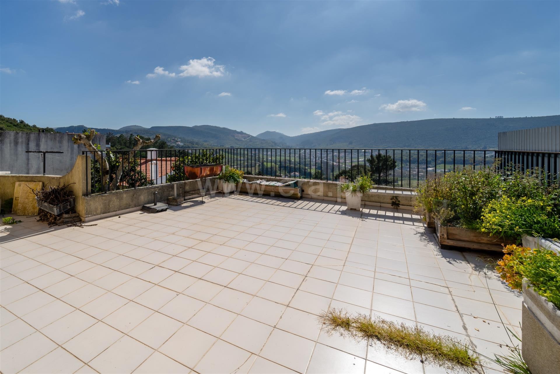3+1 bedroom villa | Porto de Mós