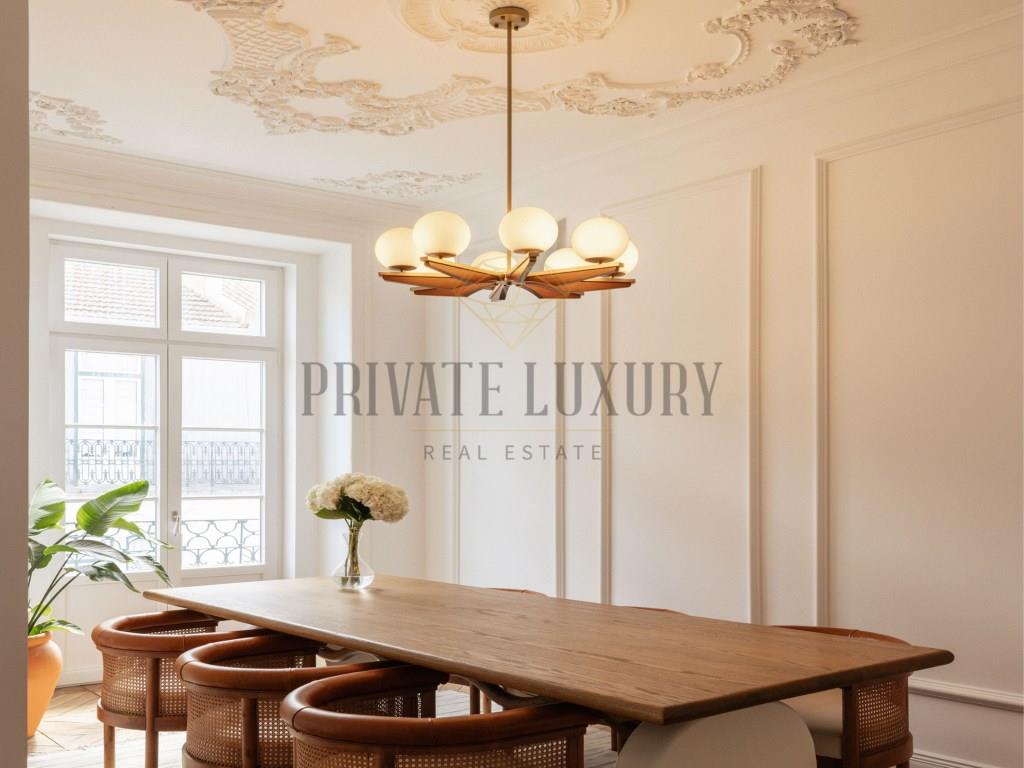 Charming Pombaline Apartment in Santos - Historic Elegance with Contemporary Sophistication