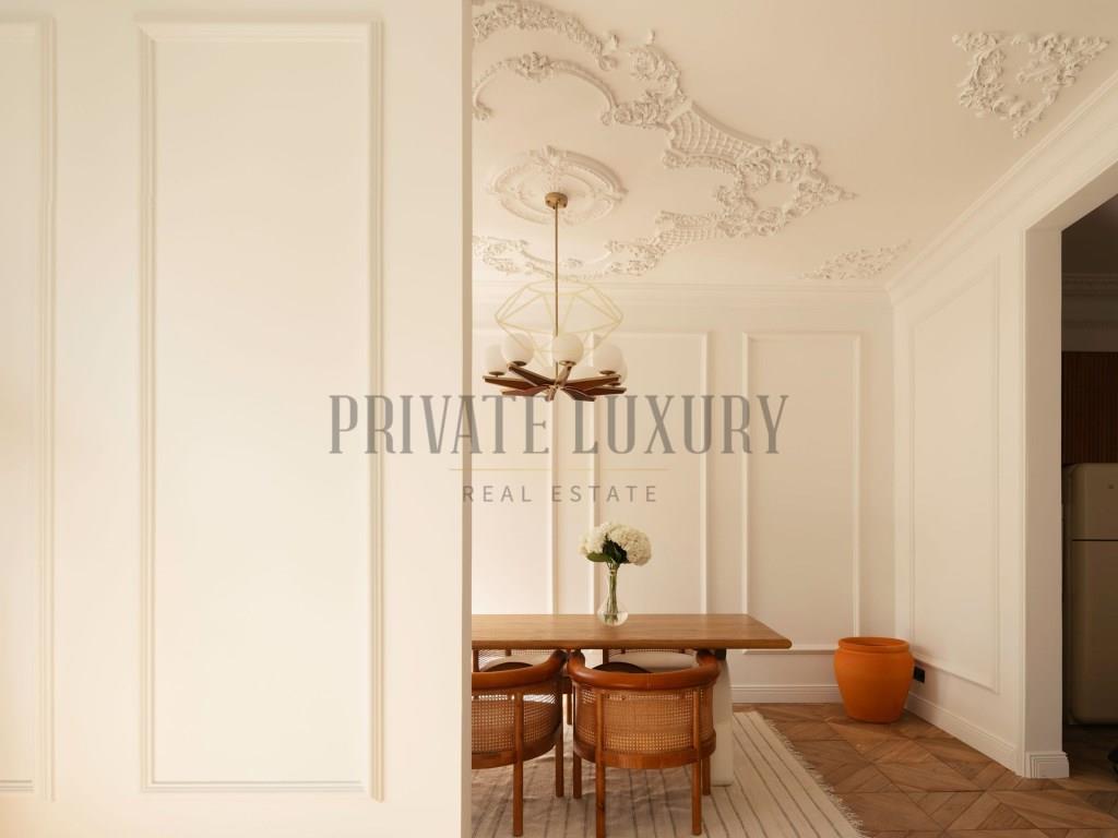 Charming Pombaline Apartment in Santos - Historic Elegance with Contemporary Sophistication