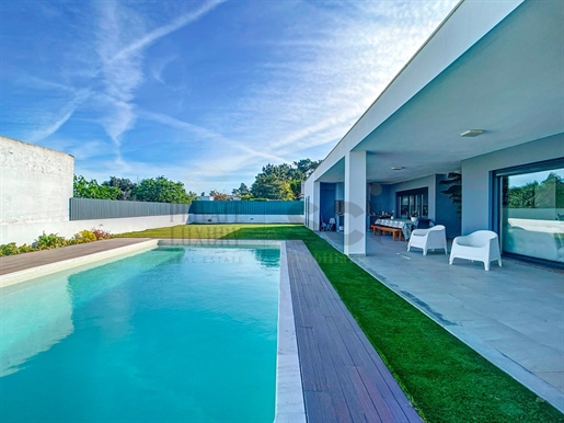 6 Bedroom House Belverde | Luxury | Ground Floor | Swimming Pool | Like new