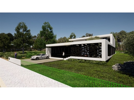 5 bedroom villa with garden and pool in Herdade da Aroeira