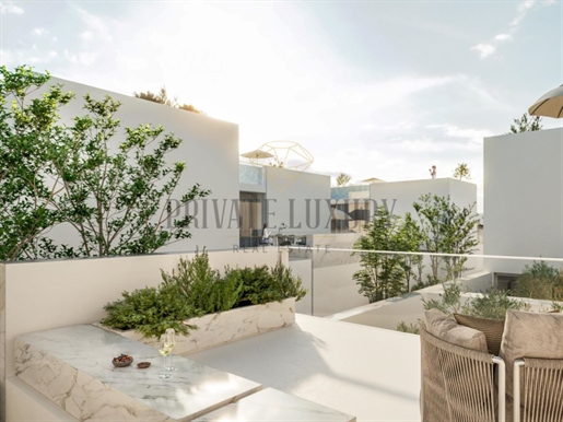 4+1 villa with rooftop pool in Campo de Ourique