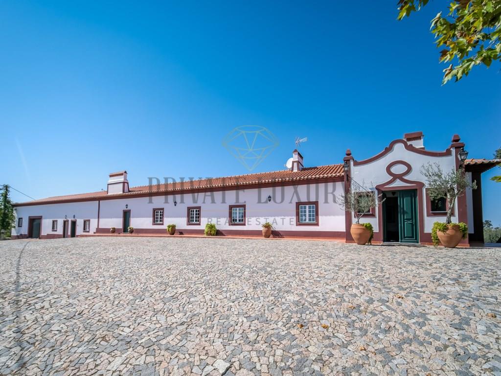 'Herdade Paradisíaca: A Dream Property with 380 hectares, Private Pool and Luxurious Suites in the H