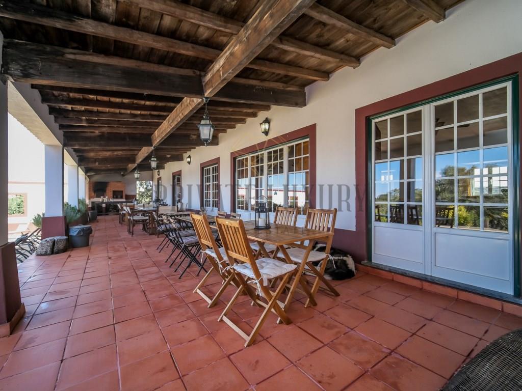 380 hectares | Rural and equestrian tourism