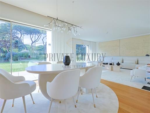 2 Bedroom Luxury Apartment with Furniture at Quinta da Marinha