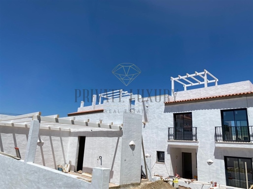 Triplex Villa with Panoramic View, Private Parking and Bbq Space in Alcácer do Sal