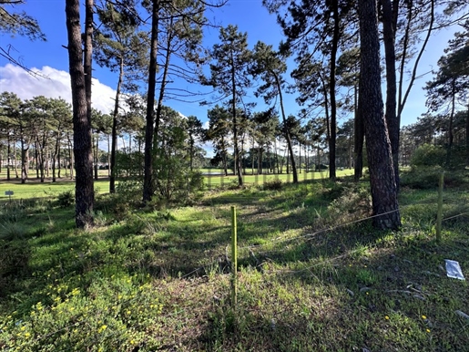 Terrain de première ligne de golf avec projet approuvé avec 2372m2