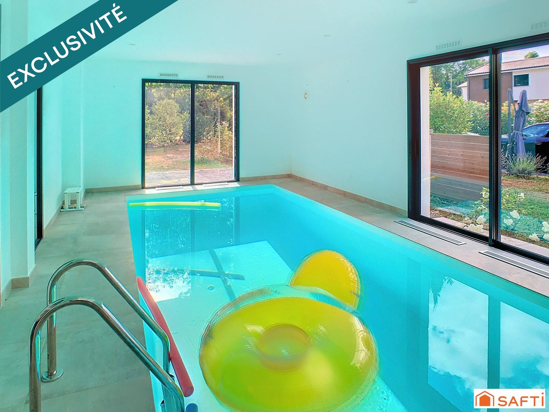 Purchase: Luxury property (33170)