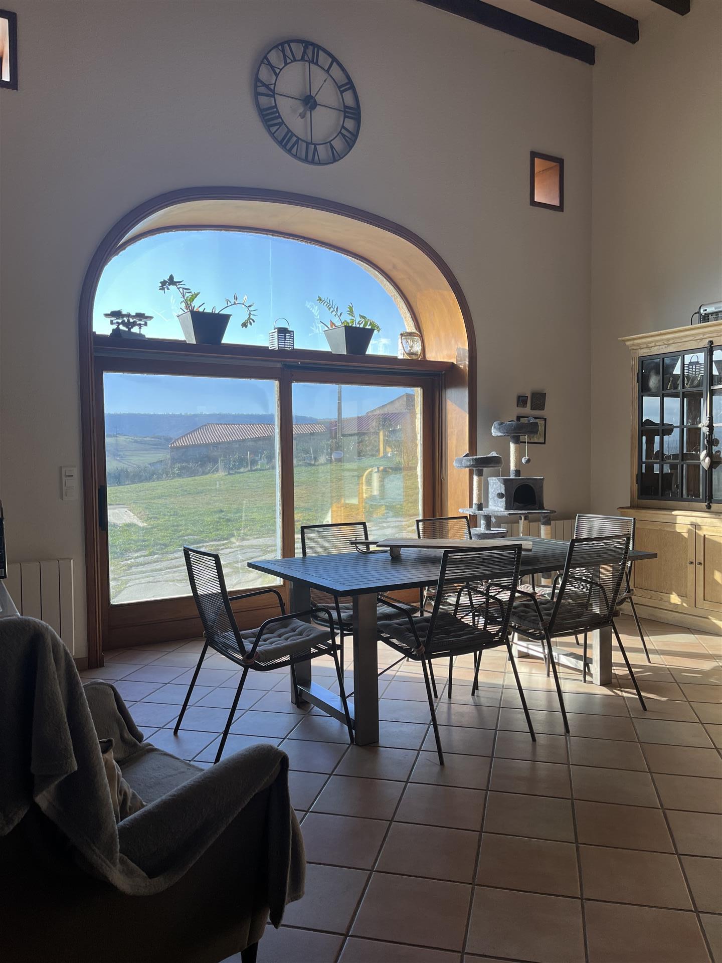 Casa 5 habitaciones de 145m2 con casa rural