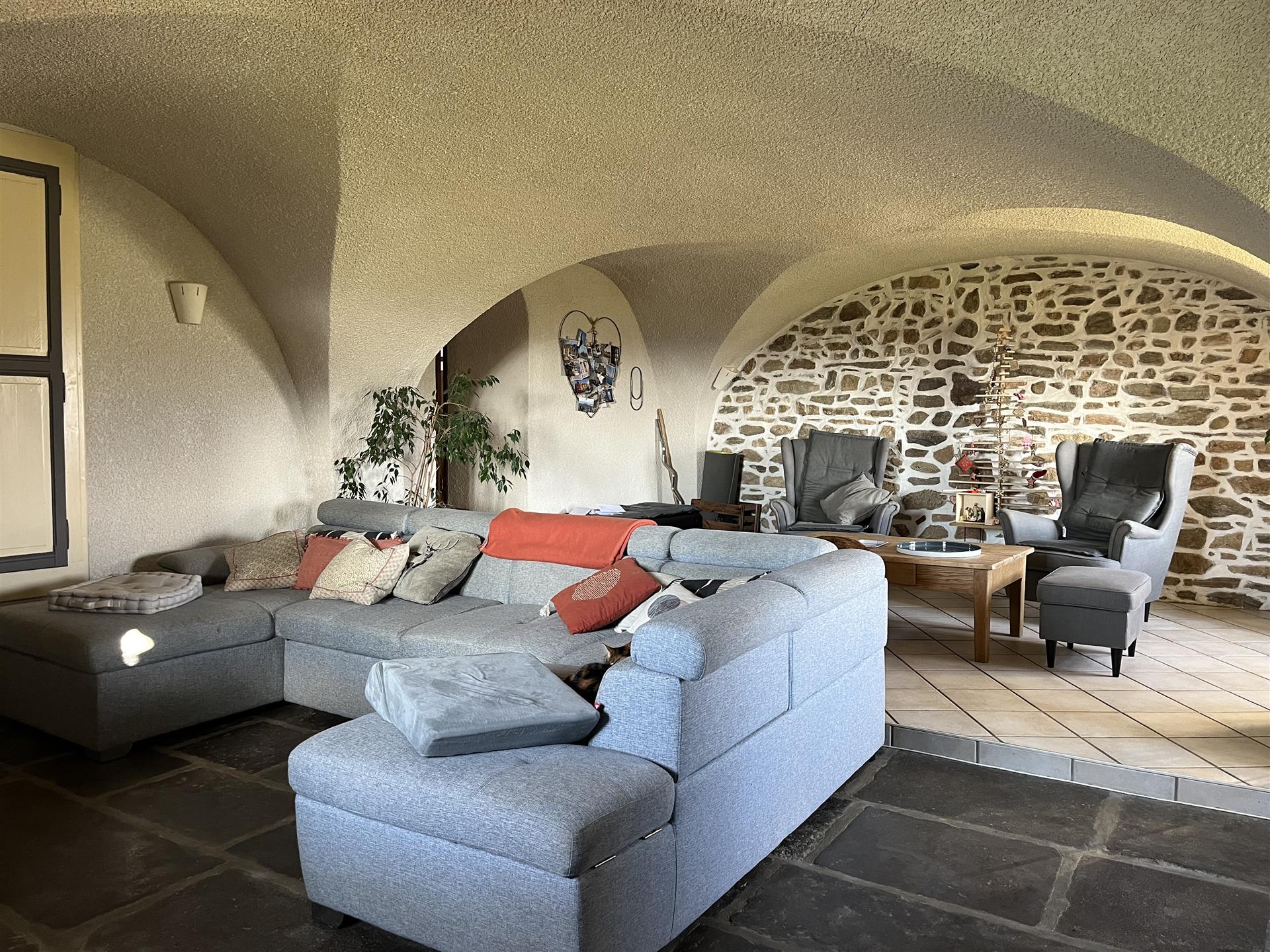 Casa 5 habitaciones de 145m2 con casa rural