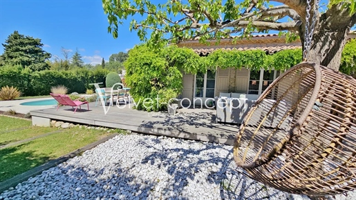 4 miles from Antibes' harbor - Exceptional - renovated single-storey house - very charm