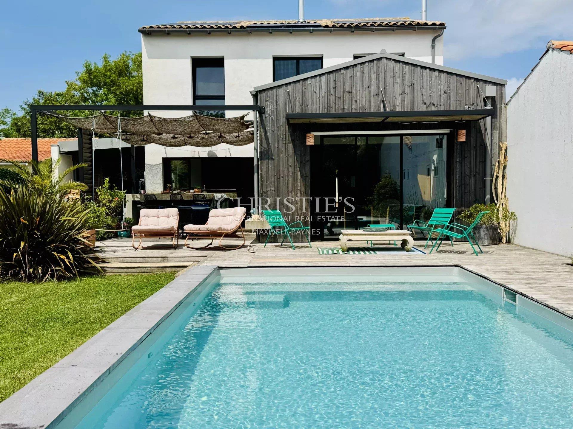 La Rochelle - Soberba casa contemporânea