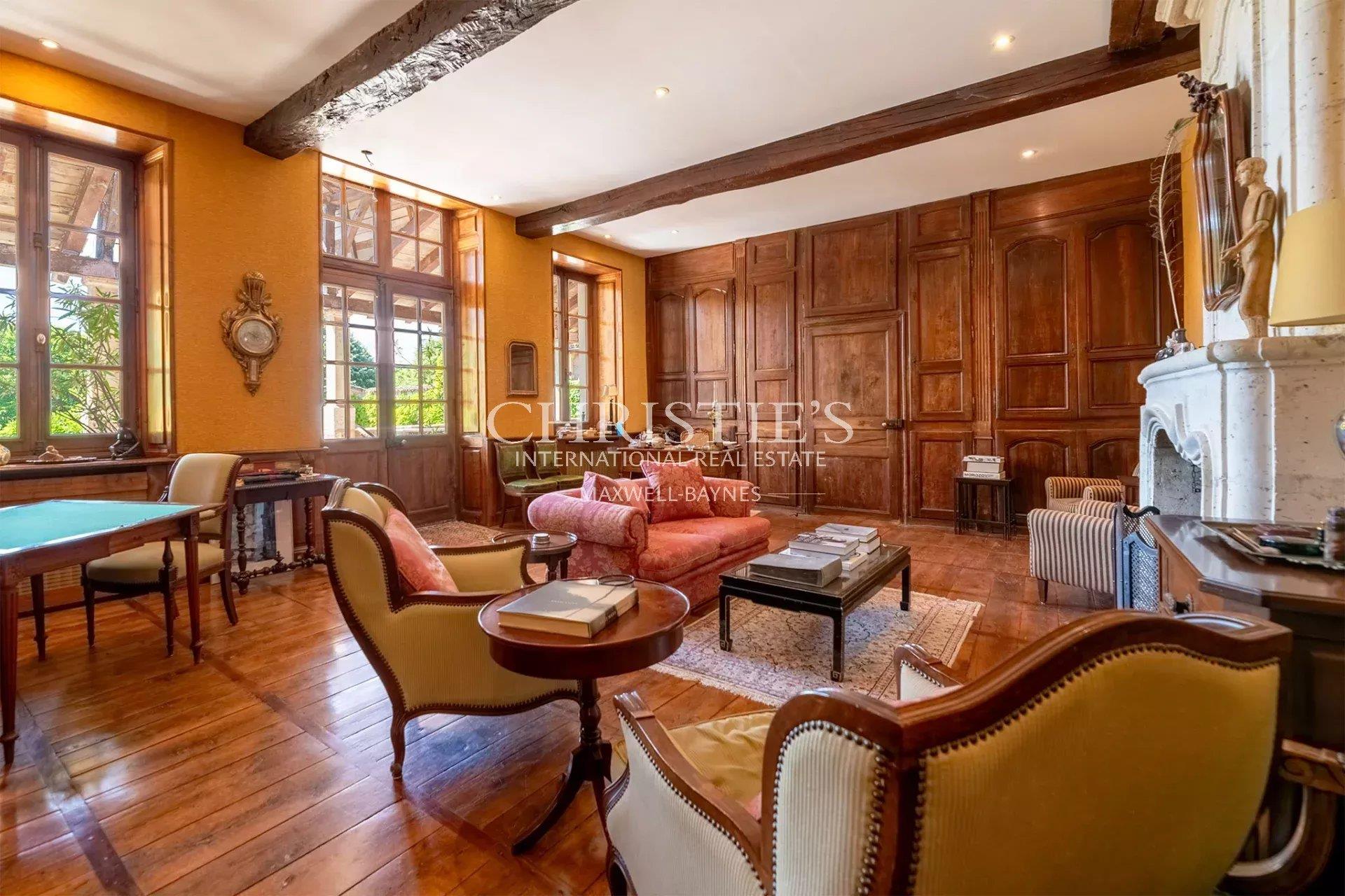 Exquisite Gentilhommière in the Heart of Perigord Vert
