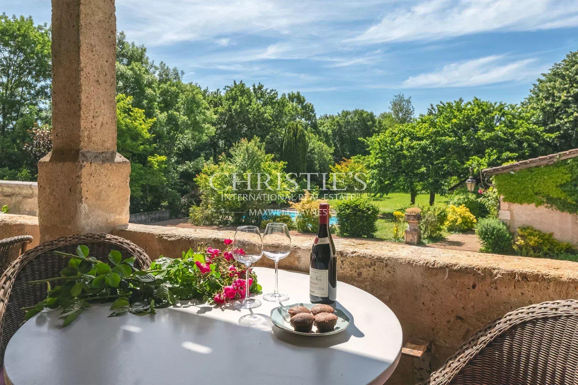Exquisite Gentilhommière in the Heart of Perigord Vert