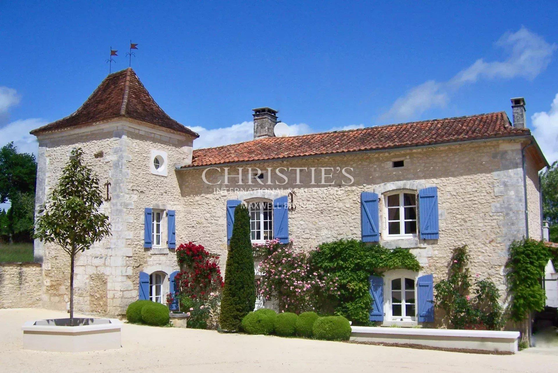 Gem of a Chateau with gite & pool near Brantome Dordogne