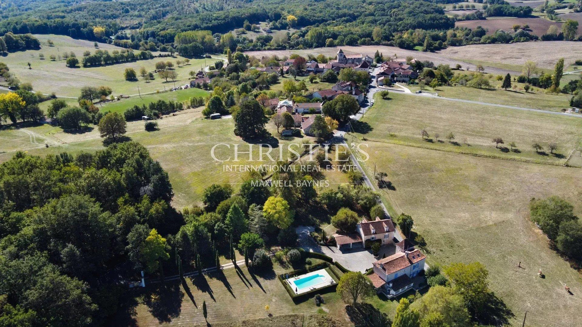 Gem of a Chateau with gite & pool near Brantome Dordogne