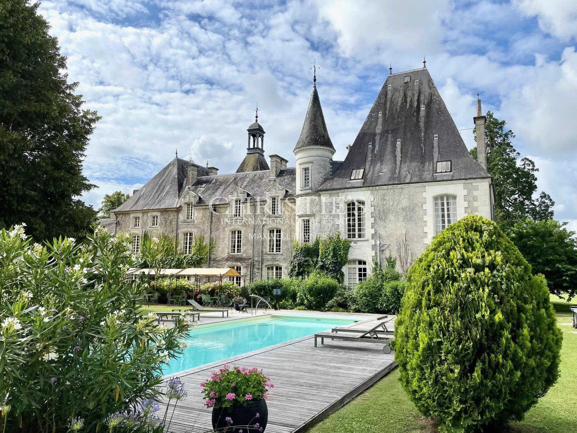 Breathtaking Country Chateau & Estate near Brantome