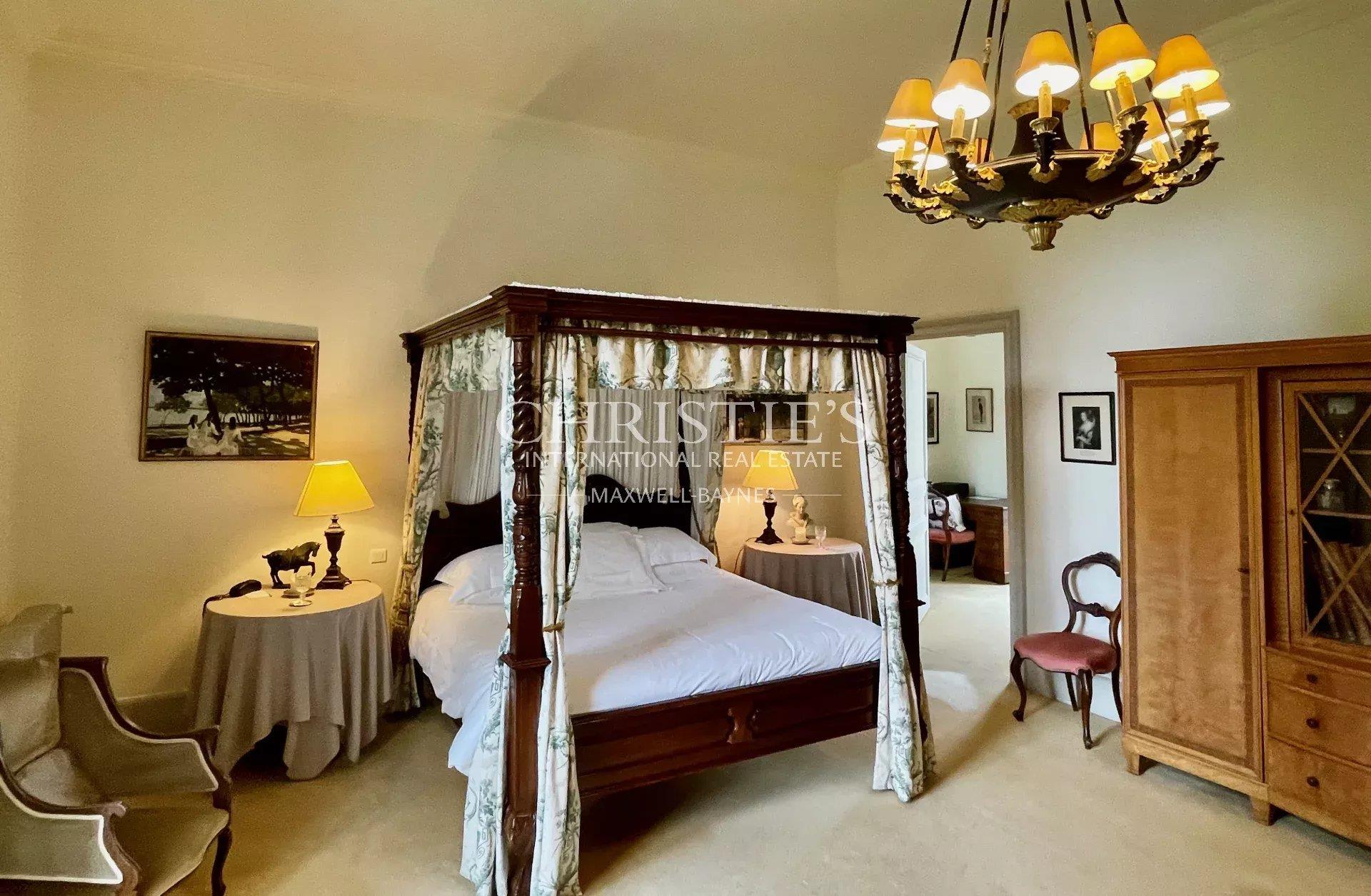 Breathtaking Country Chateau & Estate near Brantome