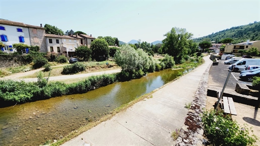 Large village house (137m2) overlooking the river