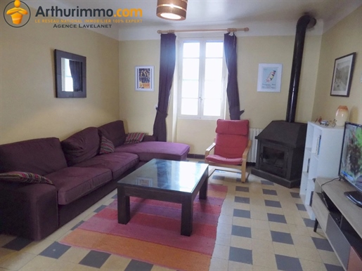 Rare Large good quality townhouse in the centre of Quillan with two garages.