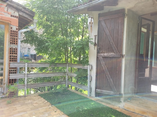 Detached house, outbuildings and land in Ilhat