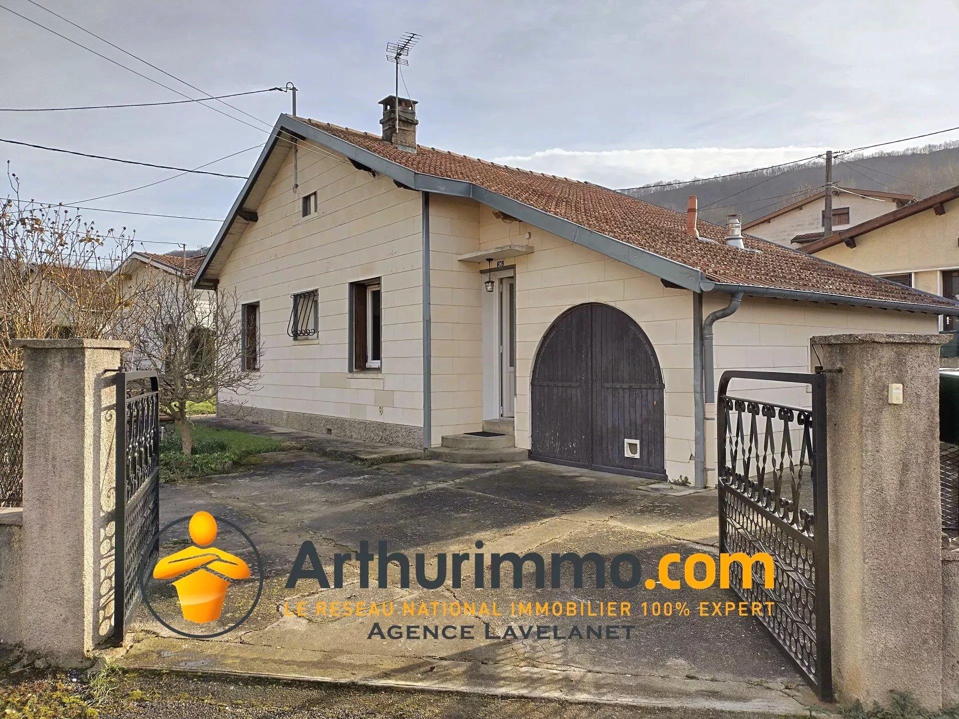Single-Storey House with 506 m² Garden – Lavelanet, Ariège