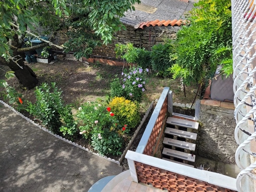 Maison avec jardin et garage à Laroque d'Olmes