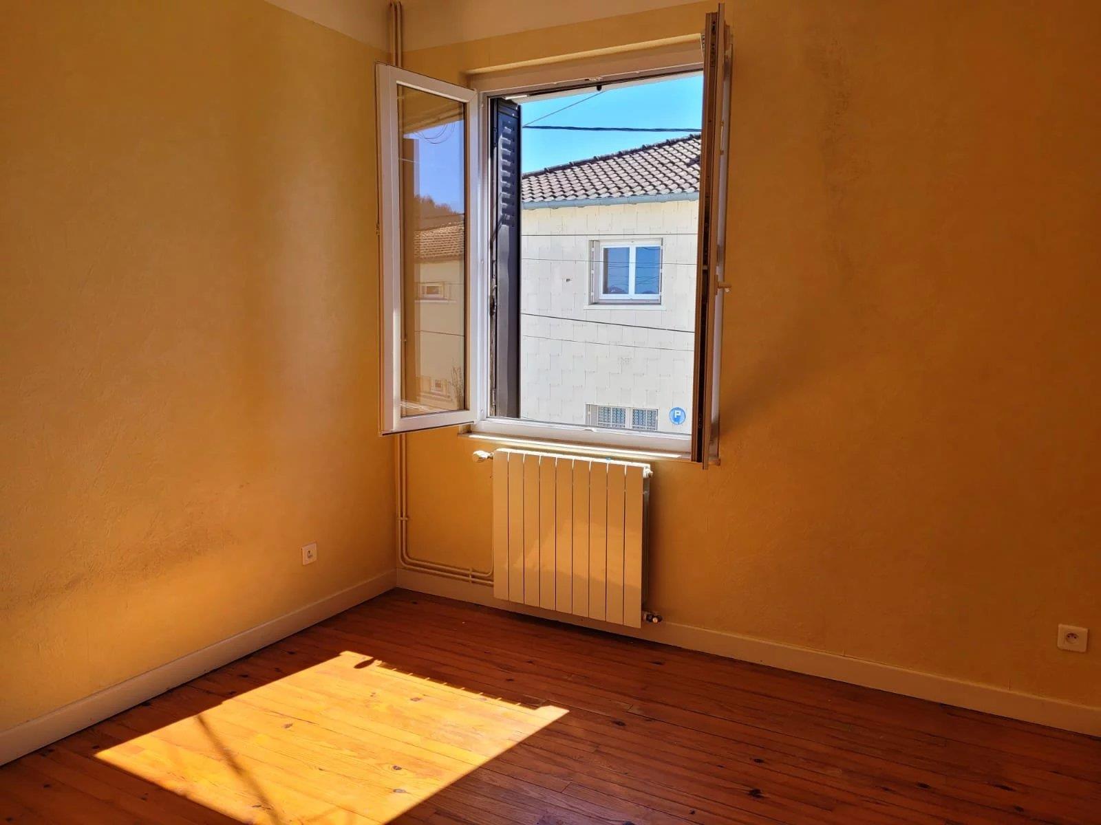 Purchase: House (09300)