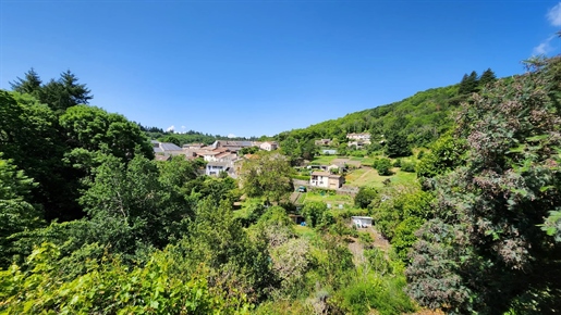 Beautiful 6 Bedroom house (185m2) with superb views and 600m2 garden!