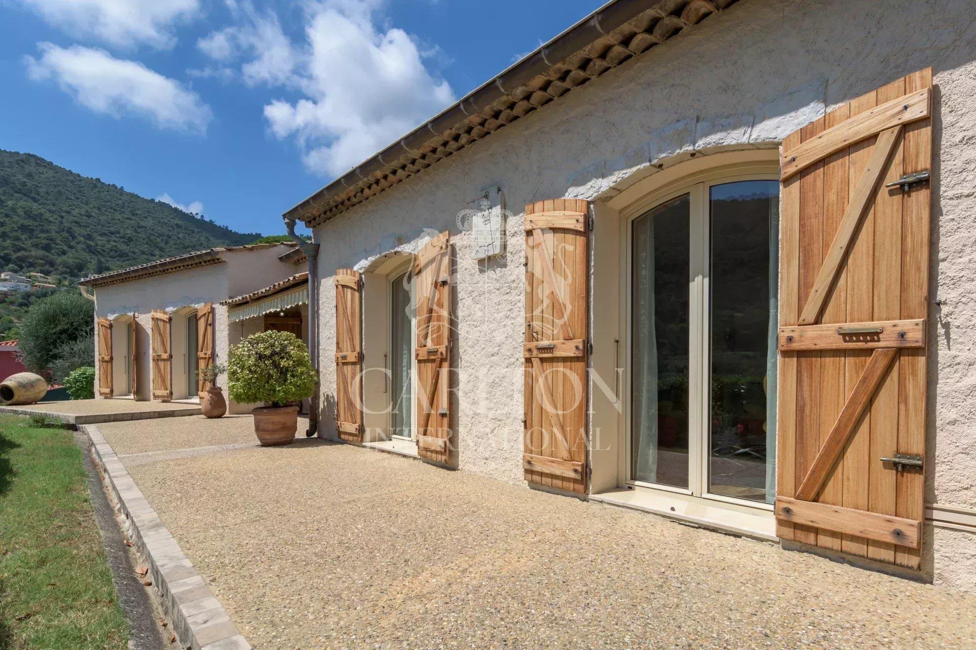 Haven of peace, near Nice, villa with swimming pool