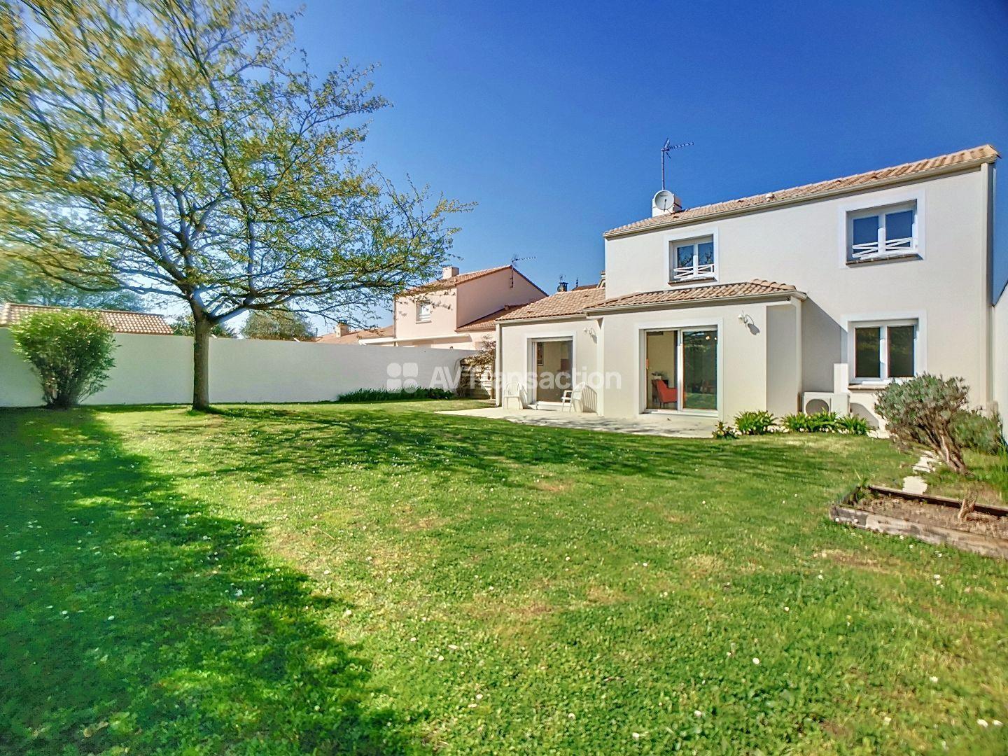 Purchase: House (44210)