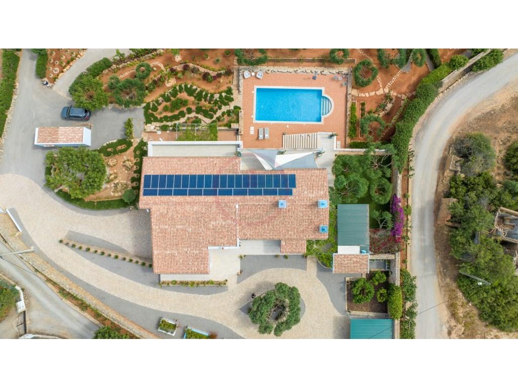 Luxurious Farm in Estoi with Breathtaking Views