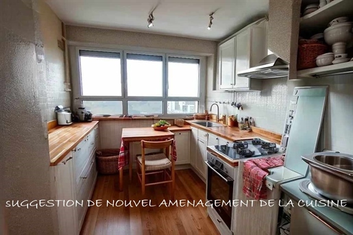 Ultra Bright T4 Apartment with Panoramic View in Rennes Villejean district with balcony