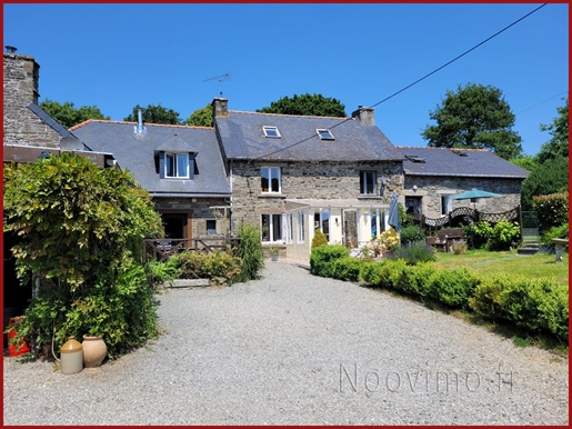 Built property consisting of a main house and three gîtes.