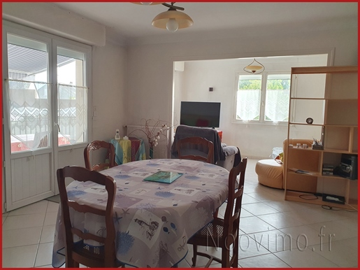 4 bedroom apartment in the centre of the town
