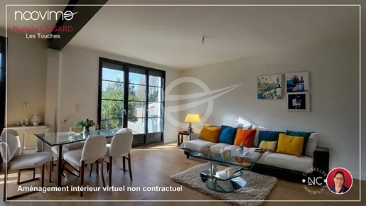 Renovated Bourg house of 145 m2 with 4 bedrooms with Garage on 233 m2