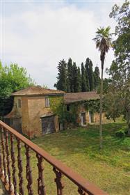 Stately mansion in Tuscany