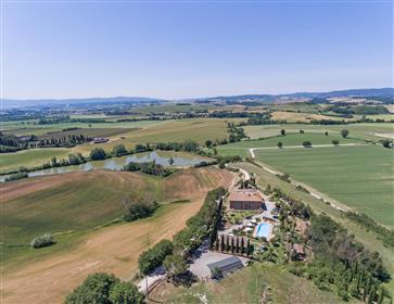 Prestigious property for sale near Siena, in Tuscany.