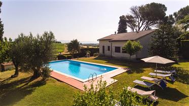 Verkocht heerlijke woning met zwembad in Umbrië