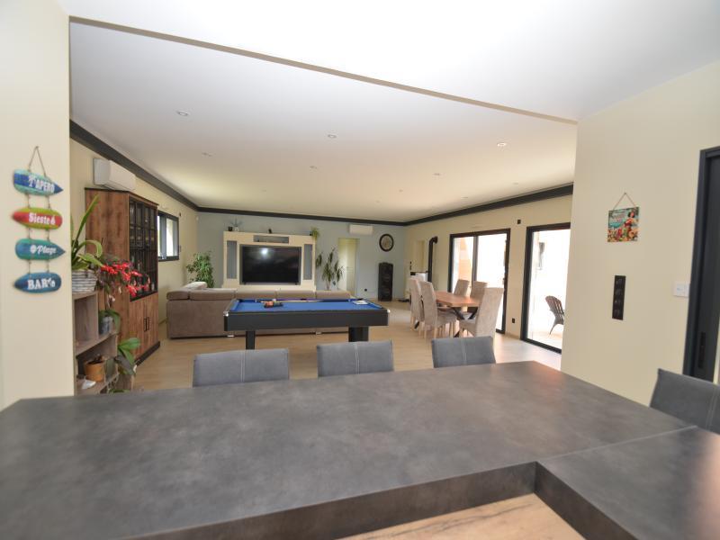 House F6