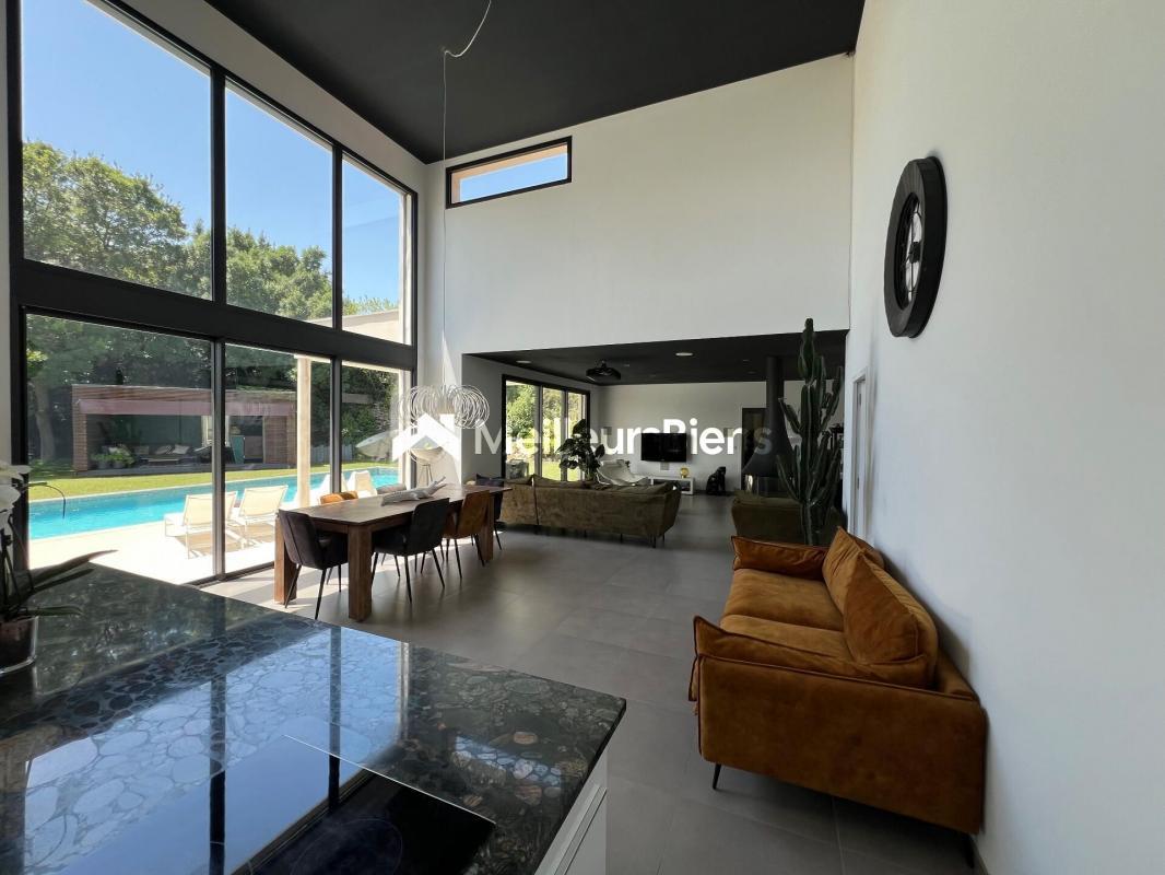 Compra: Vivenda (30250)