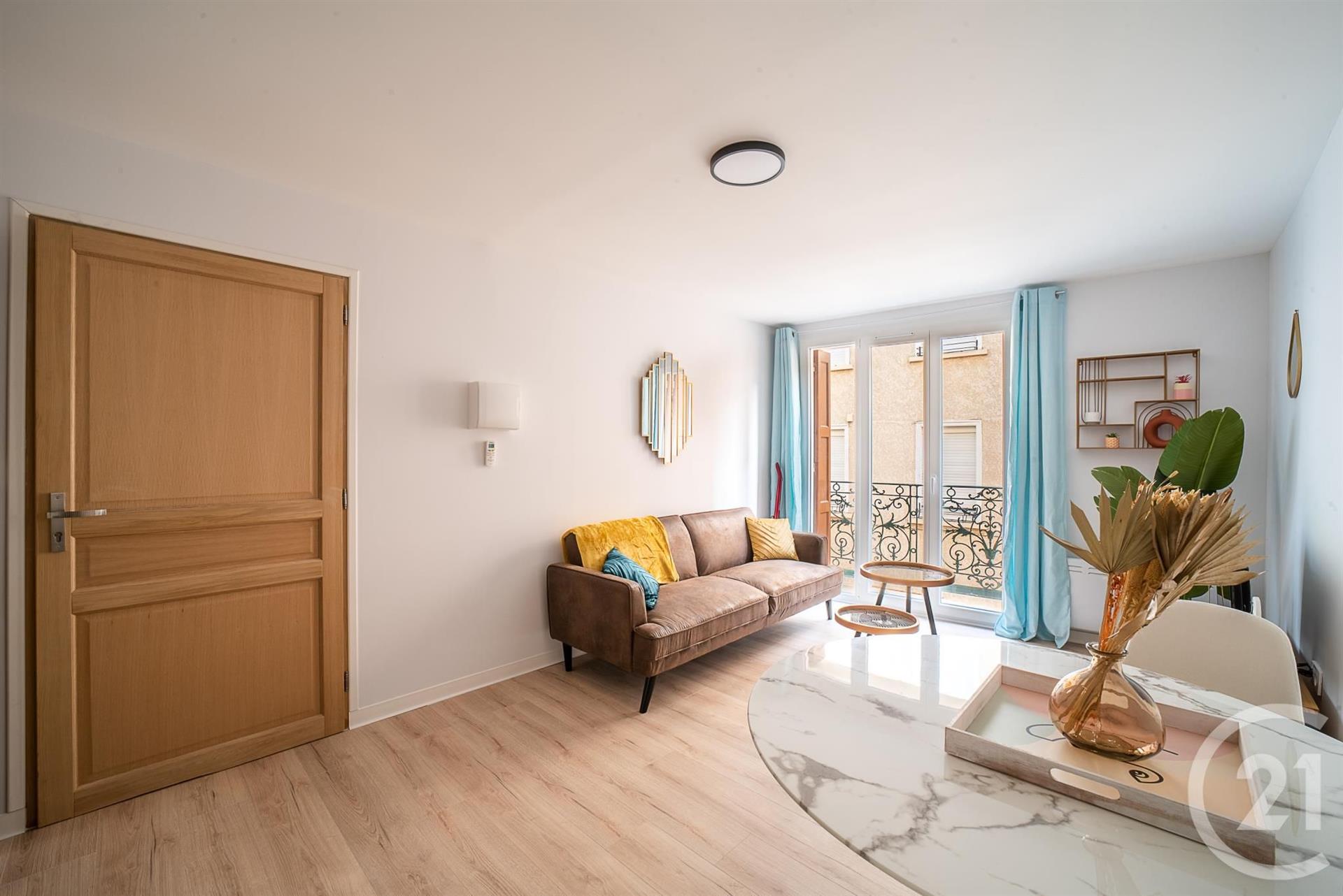 Appartement à louer, 27m², Le Boulou