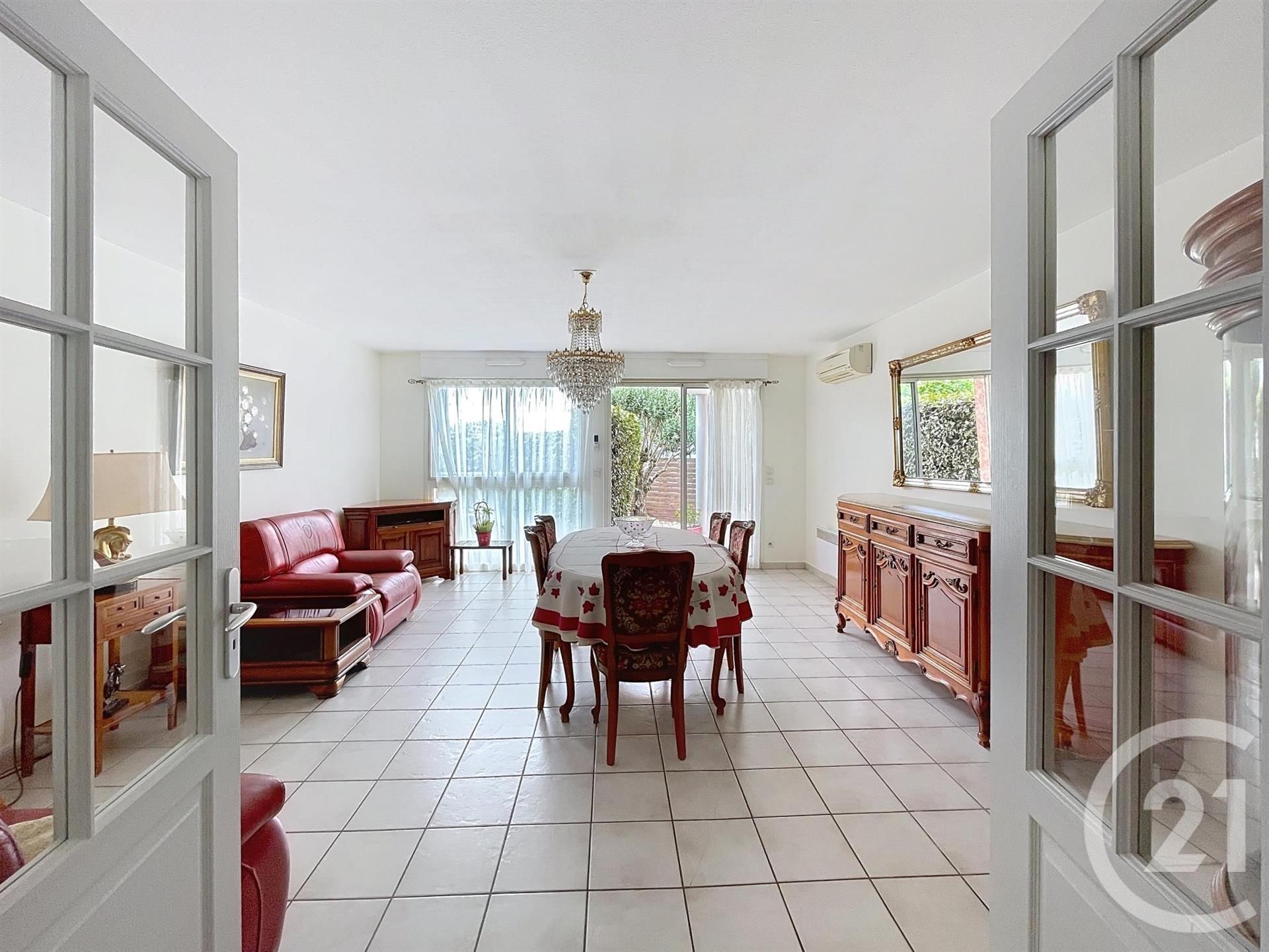 Purchase: Apartment (66160)