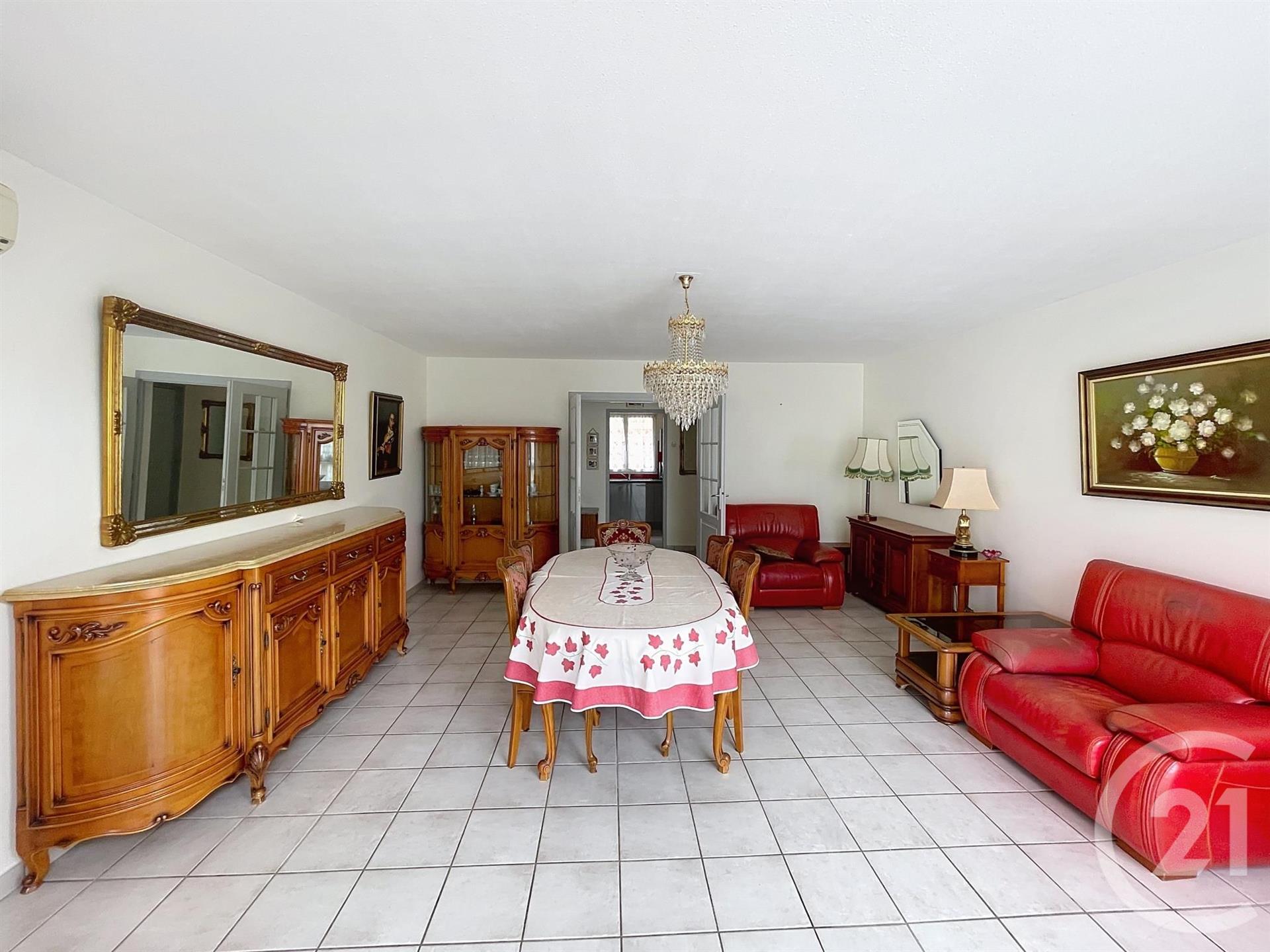 Purchase: Apartment (66160)